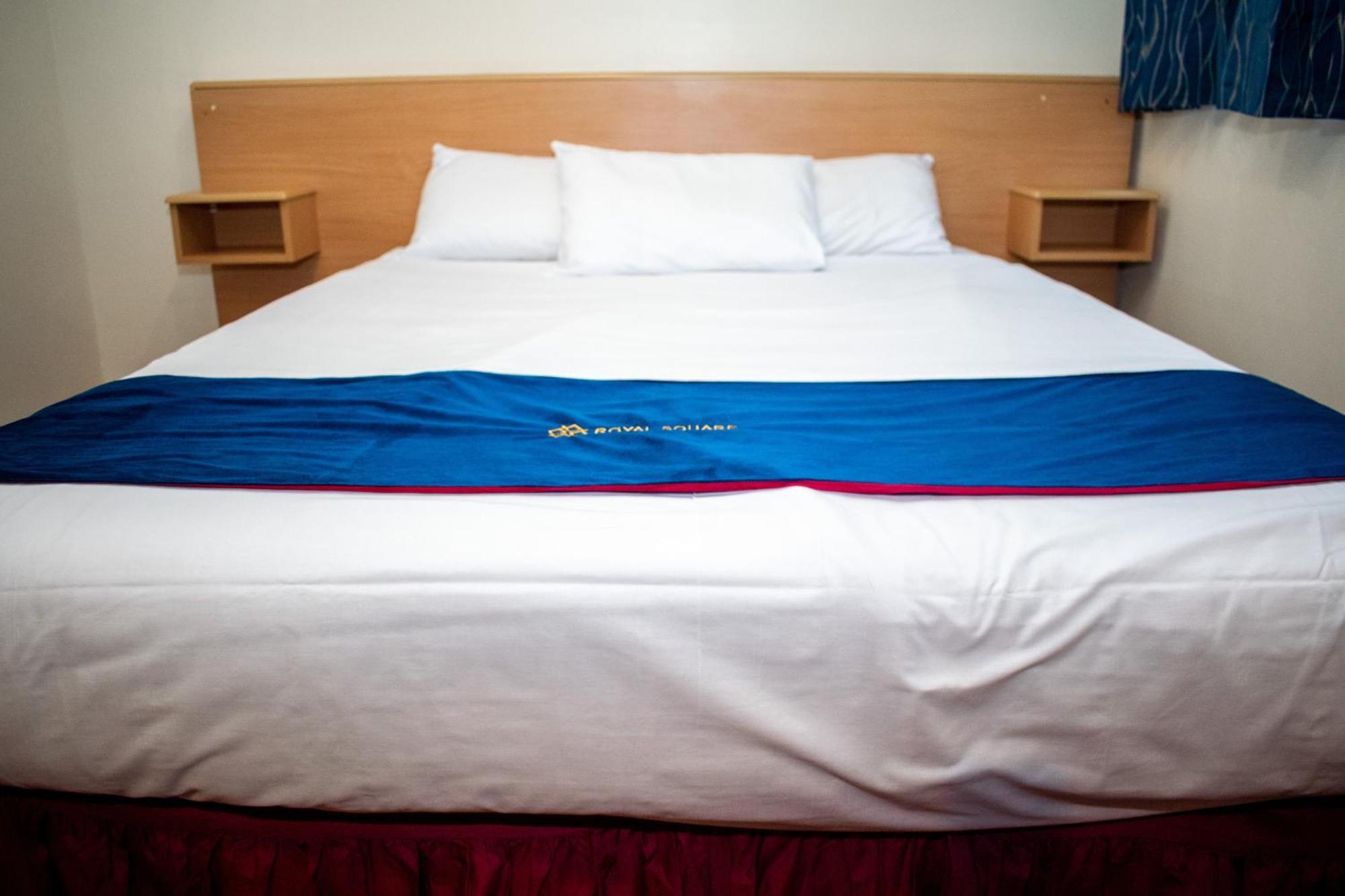 Royal Square Hotel - Nec & Birmingham Airport Marston Green Extérieur photo