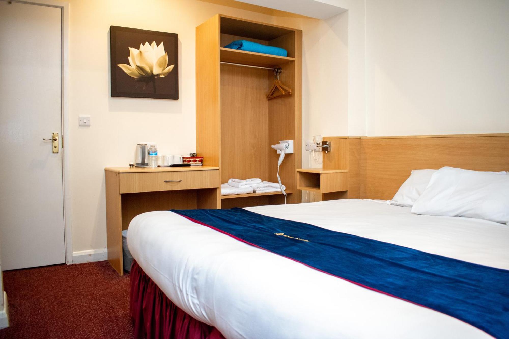 Royal Square Hotel - Nec & Birmingham Airport Marston Green Extérieur photo