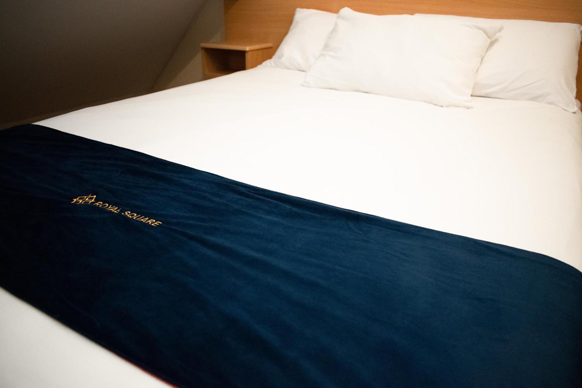 Royal Square Hotel - Nec & Birmingham Airport Marston Green Extérieur photo